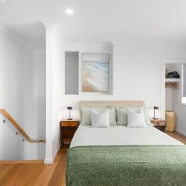 Rockpool Escape - A Coastal Refresh near the Marina