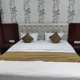 Hotel Praj Paradise, hotel in Brahmapur