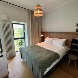 Lovely Albatross apartment by the sea, hotel v destinaci Ķesterciems