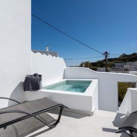 Avenoir Luxury Cave Villa 2 bedroom, hotel u gradu Vóthon