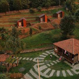 Skijis Sakhli, hotel in Zenobani