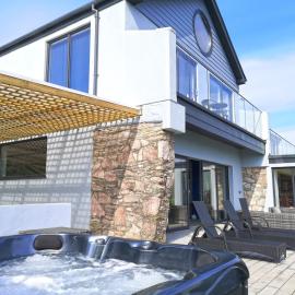Thanckes House, hotel Torpointban