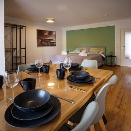 ImmoStay Stuhr - 2 Apartments mit Balkon, Wifi & Homeoffice, hotel em Stuhr