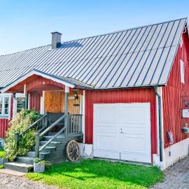 Viesnīca Ängagården - Gårdshuset pilsētā Våxtorp