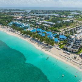 Next to Ritz Carlton, Oceanview 1BR on Seven Mile Beach, hotel in Seven Mile Beach