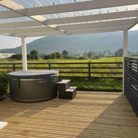 Castle View Chalet by Clonlum Cottages