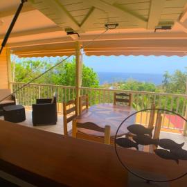 Villa coco, hotel u gradu Bouillante