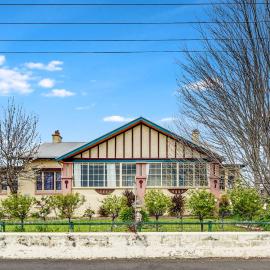 Wyatt Guest House, hotel in Mount Gambier