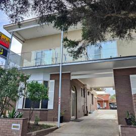 Colonial Lodge Motel, hotel in Belmont