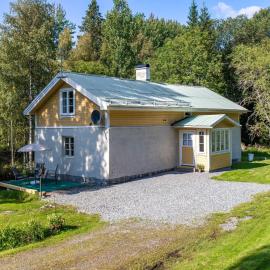 Holiday Home Bolhyttan by Interhome
