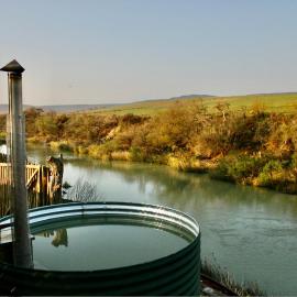 Tugela River Lodge, khách sạn ở Winterton