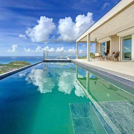 Villa Grand Horizon with extraordinary 180 degree sea view, Hotel in Grand Case