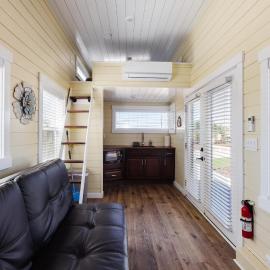 Pet-Friendly Stay Near Zion Trails BBQ & Deck
