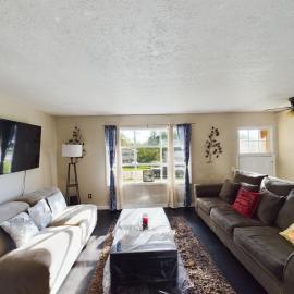 Pine Forest Zen Cottage - 10 Min to Fort Bragg, hotel in Fayetteville