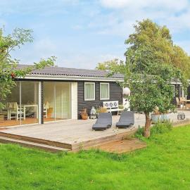4 star holiday home in Stege-By Traum, готель у місті Стеге
