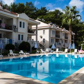 2BR Apartment in Ölüdeniz with Large Pool in Quiet Area