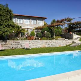 Casa da Costeira, hotel in Guimarães