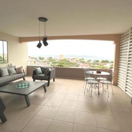F2 avec terrasse et magnifique vue mer โรงแรมในชูลแชร์