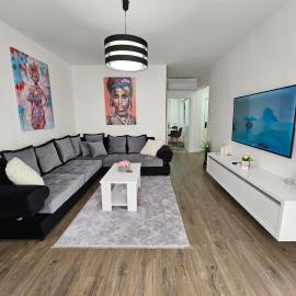 Apartman Aleksandra u strogom centru grada, Hotel in Bačka Topola