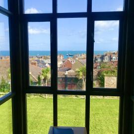 Louisa Lodge & Purbeck House Hotel, готель у місті Свонідж