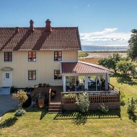 Hus nära havet, hotelli kohteessa Bergkvara