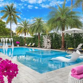 MIA MANSION W/ POOL / BBQ /CABANNA / OUTDOOR BAR, ξενοδοχείο σε Tamiami
