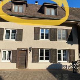 Ruhige 2 Zimmer Wohnung, hotel en Diegten