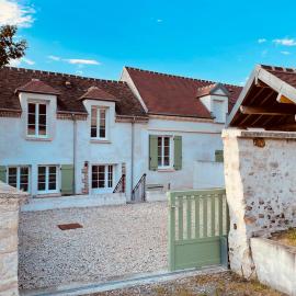Gîte cosy à Chambly, отель в городе Шамбли