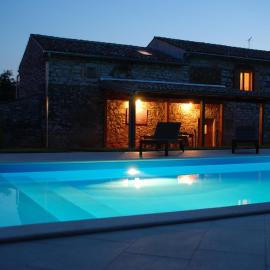 Holiday Home Old Barn, Hotel in Umag