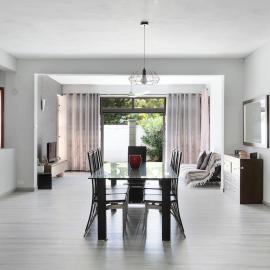 Spacious and Cosy Coastal Retreat