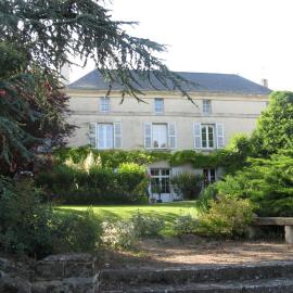 Le Chai De La Rose SPA et Séances Bien être, hotel u gradu Due la Fonten