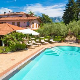 Hotel Il Buongustaio, hotel in Massa