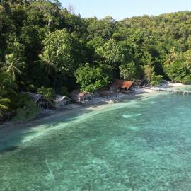 Lumba Lumba Homestay, hotelli kohteessa Kri