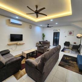 Pangeran Homestay Pokok Sena, hotel in Kampong Joo