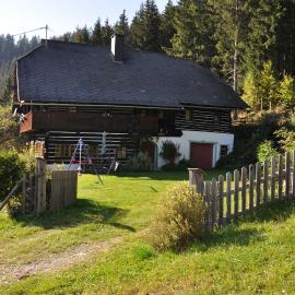 Altes Bauernhaus, hotel in Gnesau