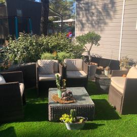 Mobilhome 6 personnes Camping Oasis Village 5 étoiles, hotel in Puget-sur-Argens