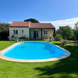 Villa Bleu soleil, hotel u Pornicu