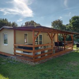 LAURAHAUS, hotel u gradu Dečin