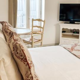 Auberge de l'Abbaye Cruis, хотел в Cruis