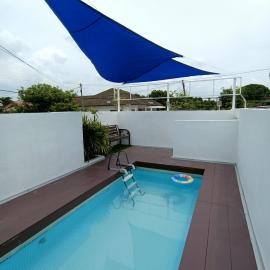 Canal Deluxe Private Room with Pool Access, hotel in Kota Bharu