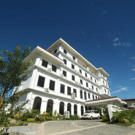 Isla De Oro Hotel, Hotel in Mamburao