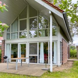 Ferienhaus Wiesengeflüster E3 - familienfreundlich nur 3 Minuten zum Strand, ξενοδοχείο σε Robel