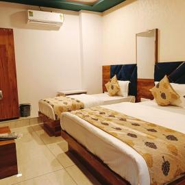 Hotel Maan Palace, Hotel in Vadodara
