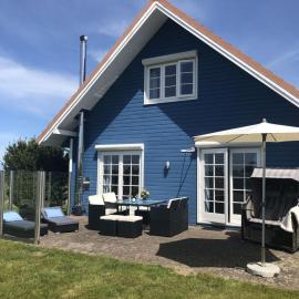 Ferienhaus Traum in Blau, hotel a Brodersby