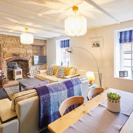 Host & Stay - Dotty's Coastal Retreat, hotel i Staithes