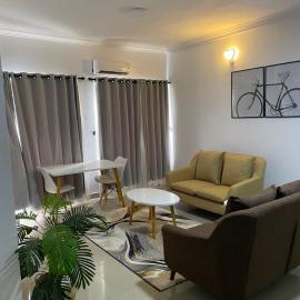Novara Apartments、レッキのホテル