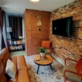 Unique & Peaceful Boston Home, Ideal for 2026 World Cup Visitor, Free Parking