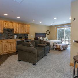 Penthouse Studio w Mtn Sunrise Views & Near Silver Mtn, Hotel in Kellogg