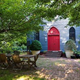 Blue Gum Church - Artistic Retreat