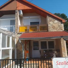 Napsugar Nyaraló, hotel in Fonyód